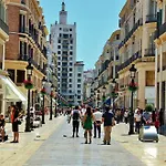 Piso Plaza De Flores דירה *